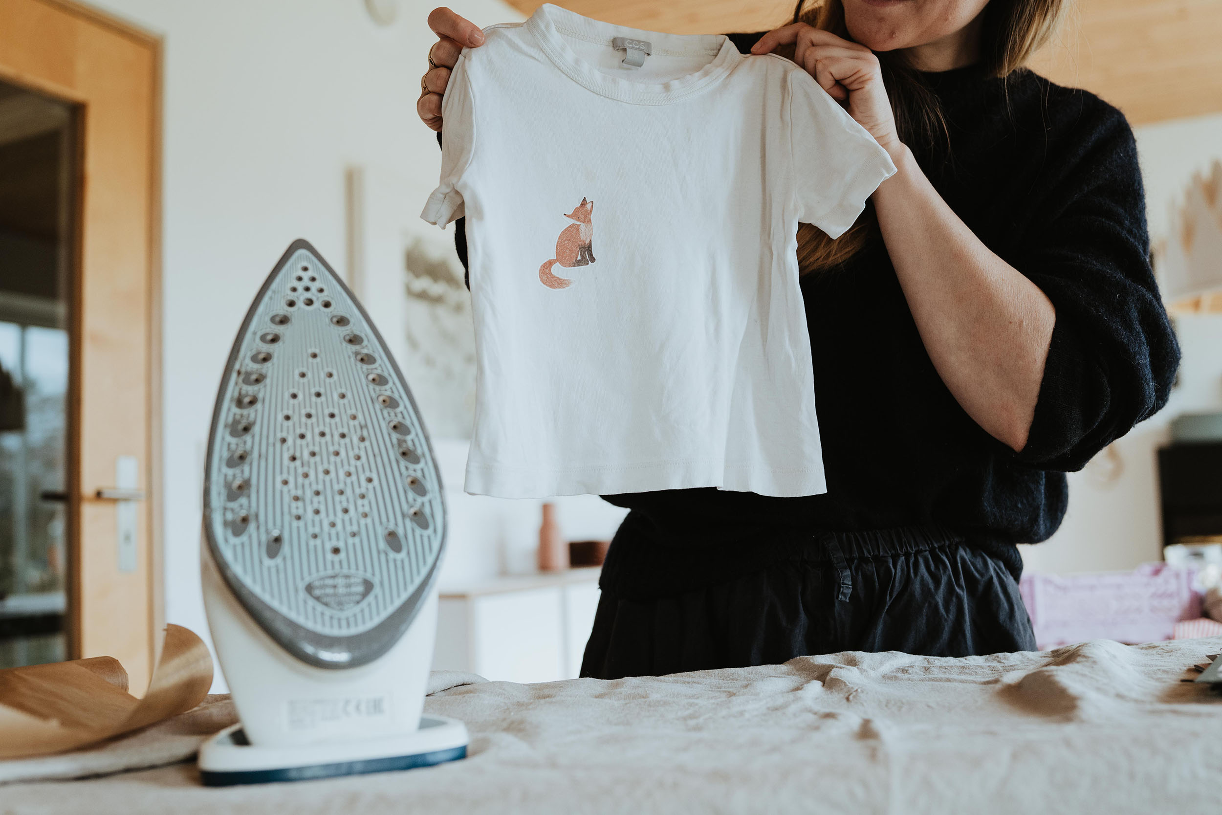 nuukk_Buegelbiler_web_22 nuukk Bügelbilder anbringen, Löcher stopfen, Flecken kaschieren, Fuchs