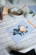 01 Moodshot Cuttingboard triceratops web 2
