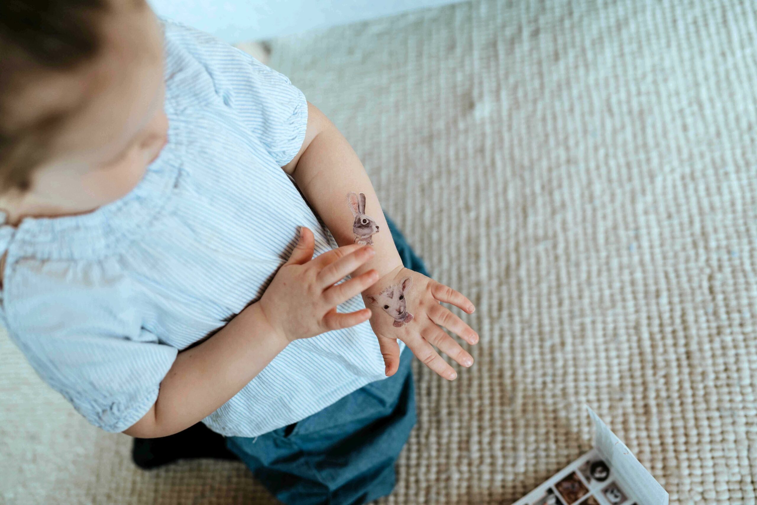 Tiere Kindertattoos mit Hase und Lamm von nuukk