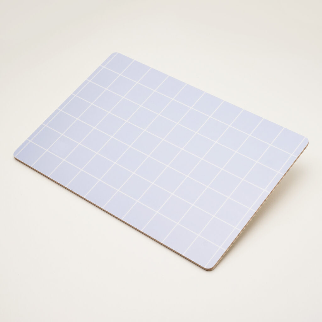 schneidebrett detailaufnahme, rueckseite, furniertes holz