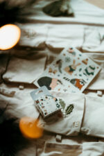 Postkarte und Washi Tape mit Wintermotiven. Motive: Tiere im Schnee