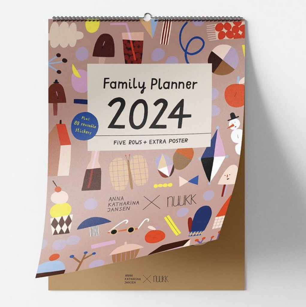 nuukk Familienkalender 2024. Großer Wandkalender mit Motiven von Anna Katharina Jansen