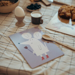 nuukk, Frühstickstisch mit Schneidebrett / Frühstücksbrettchen für Kinder, laminiertes Birkenfurnier. Motive: Maus, Dino