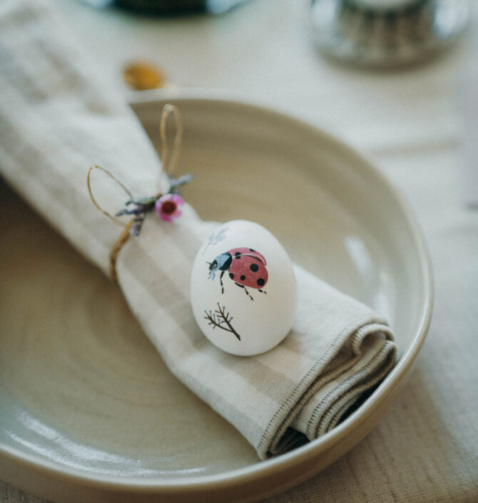 Servietten falten für Ostern 17 nuukk, Ostern, Serviette falten, DIY, Anleitung